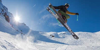 Hotels an der Piste - Après Ski im Skigebiet: Schirmbar - Kühtai - Yeah - we love our Roofpark! - Skigebiet Axamer Lizum