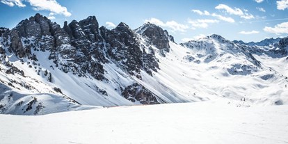 Hotels an der Piste - Après Ski im Skigebiet: Schirmbar - Die Kalkkögel - die Dolomiten des Nordens - Skigebiet Axamer Lizum