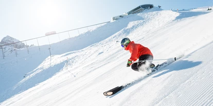 Hotels an der Piste - Après Ski im Skigebiet: Skihütten mit Après Ski - Tiroler Oberland - Wedeln auf den Olympiaabfahrten - ein Traum! - Skigebiet Axamer Lizum