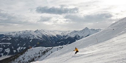 Hotels an der Piste - Après Ski im Skigebiet: Schirmbar - Ski- & Gletscherwelt Zillertal 3000 - Skifahren am Penken - Mayrhofner Bergbahnen