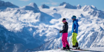 Hotels an der Piste - Après Ski im Skigebiet: Skihütten mit Après Ski - Salzkammergut - Einzigartiger Panoramablick vom Skiresort Loser Altaussee zum Dachsteingletscher - Skigebiet Loser Altaussee