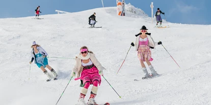 Hotels an der Piste - Après Ski im Skigebiet: Skihütten mit Après Ski - Niederösterreich - Hochkar Dirndlskitag (c)Ludwig Fahrnberger - Skigebiet Hochkar