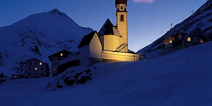 Hotels an der Piste - Skiverleih bei Talstation - Tiroler Oberland - Vent, das Bergsteigerdorf - Abendstimmung - Skigebiet Vent