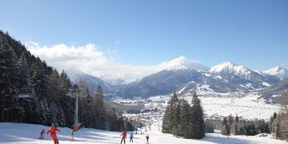 Hotels an der Piste - Après Ski im Skigebiet: Schirmbar - Familienabfahrt mit Panorama - Skigebiet Ehrwalder Wettersteinbahnen