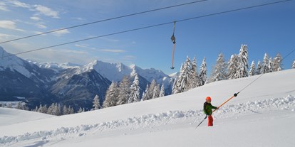 Hotels an der Piste - Rodelbahn - Kleindorf - Skigebiet Emberger Alm