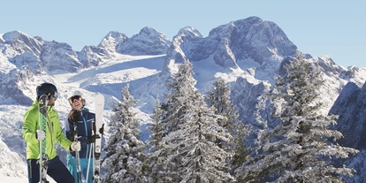 Hotels an der Piste - Après Ski im Skigebiet: Schirmbar - Panoramablick auf den Dachstein - Skiregion Dachstein West