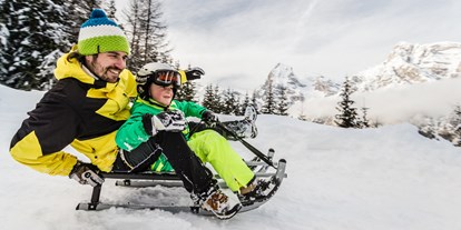Hotels an der Piste - Après Ski im Skigebiet: Skihütten mit Après Ski - Südtirol - (c) Bergbahnen Ladurns GmbH - Skigebiet Ladurns
