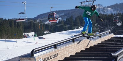 Hotels an der Piste - Après Ski im Skigebiet: Skihütten mit Après Ski - Grän - Skifahren, Snowboarden, Snowpark Nesselwang, Alpspitzbahn Nesselwang - Skigebiet Alpspitzbahn Nesselwang im Allgäu
