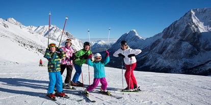 Hotels an der Piste - Après Ski im Skigebiet: Schirmbar - Ehrwalder Almbahn / Bernd Ritschel - Ehrwalder Almbahn