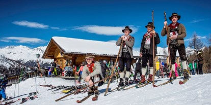 Hotels an der Piste - Preisniveau: € - Skizentrum St. Jakob i. D.