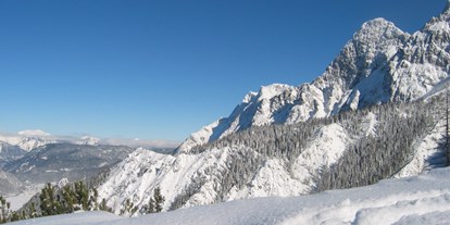 Hotels an der Piste - Après Ski im Skigebiet: Schirmbar - Grän - Winterpanorama Marienberg - Marienbergbahn Biberwier