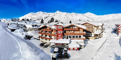 Hotels an der Piste - Hotel-Schwerpunkt: Skifahren & Party - PLZ 5602 (Österreich) - Direkt an der Piste, mitten im Ort, dennoch ruhig gelegen!  - Hotel Kristall Obertauern