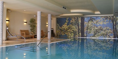Hotels an der Piste - Hotel-Schwerpunkt: Skifahren & Wellness - Jochberg (Jochberg) - Unser Indoor Hallenbad - Hotel Kaiser in Tirol