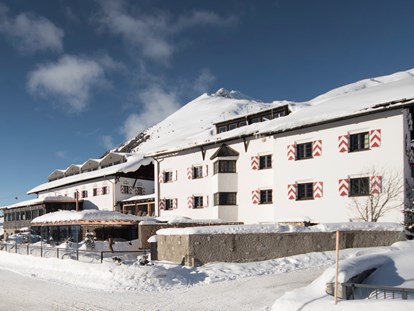 Hotels an der Piste - Suite mit offenem Kamin - Jagdschloss - Aussenansicht - Jagdschloss-Resort
