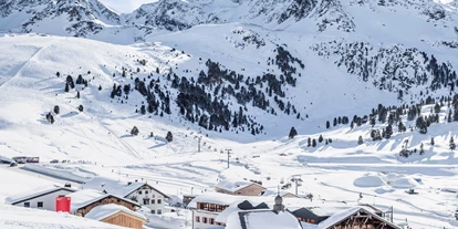 Hotels an der Piste - geführte Skitouren - Götzens - Jagdschloss-Resort in Kühtai auf 2020 m - Jagdschloss-Resort