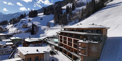 Hotels an der Piste - Hotel-Schwerpunkt: Skifahren & Familie - Hotel Außenansicht - DAS EDELWEISS Salzburg Mountain Resort