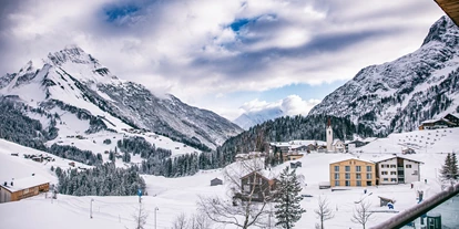 Hotels an der Piste - Ski-In Ski-Out - Dünserberg - Blick Richtung Lechtal - Hotel Warther Hof