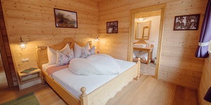 Hotels an der Piste - geführte Skitouren - Ramsau (Bad Goisern am Hallstättersee) - Schlafzimmer im Ferienhaus Salzkammergut - Narzissendorf Zloam