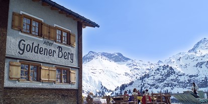 Hotels an der Piste - Skikurs direkt beim Hotel: eigene Skischule - Panorama Terrasse Alter Goldener Berg - Hotel Goldener Berg