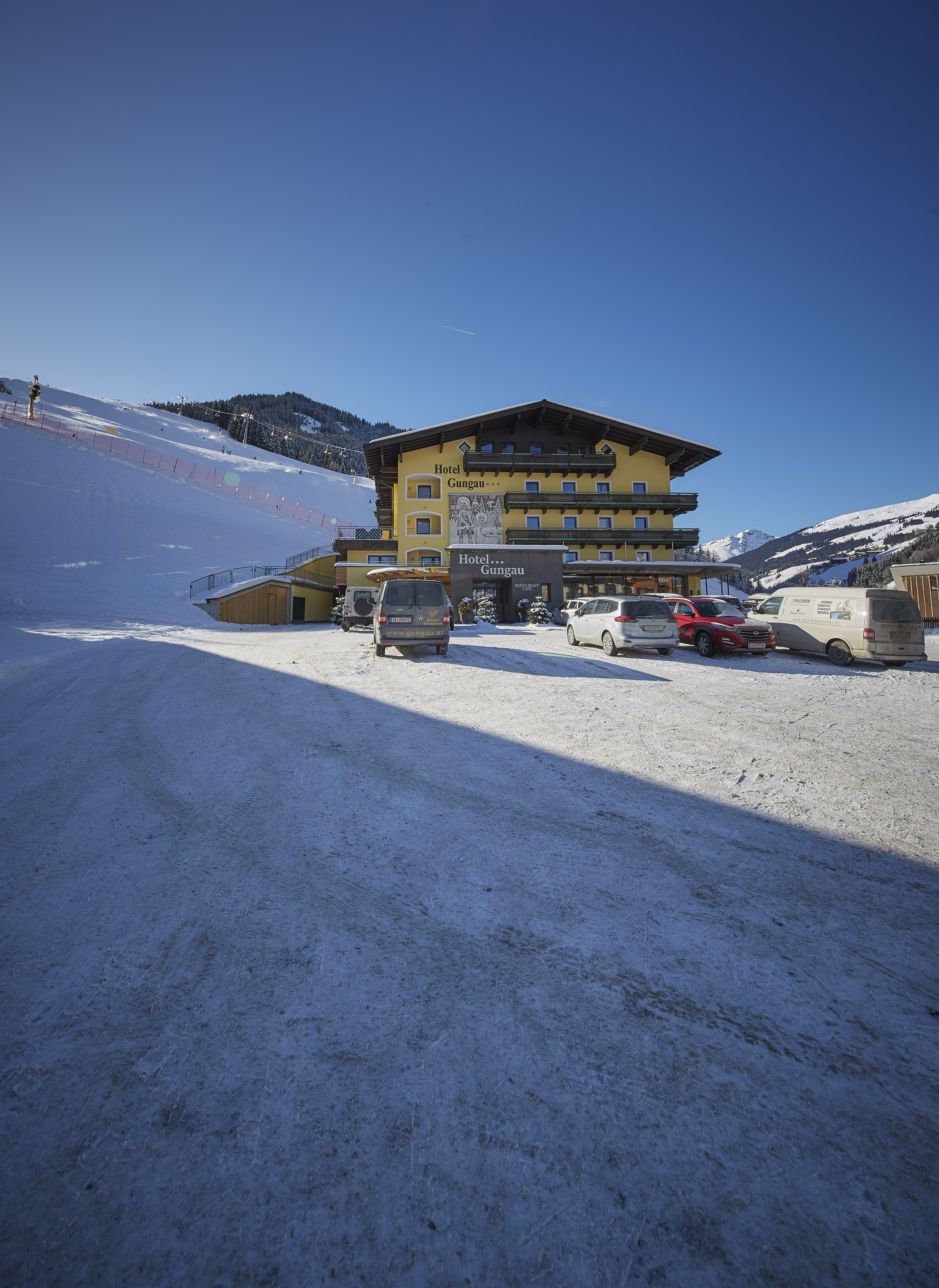 Skihotel - Außenansicht Winter - Hotel Gungau