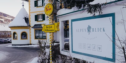 Hotels an der Piste - Parkplatz: kostenlos beim Hotel - Hintermuhr - Hotelfront - Hotel Alpenblick Kreischberg