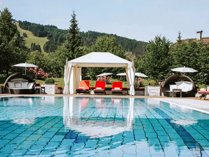 Hotels an der Piste - Pools: Außenpool beheizt - Gosauzwang - Hotel Gut Weissenhof ****S