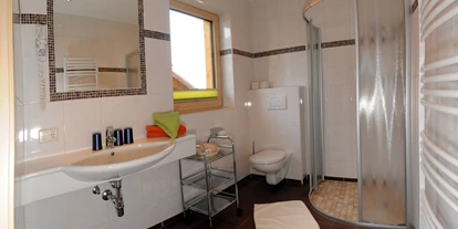 Hotels an der Piste - Skiraum: vorhanden - Krakauschatten - Bad, Doppelzimmer Typ B - Hotel Breilerhof
