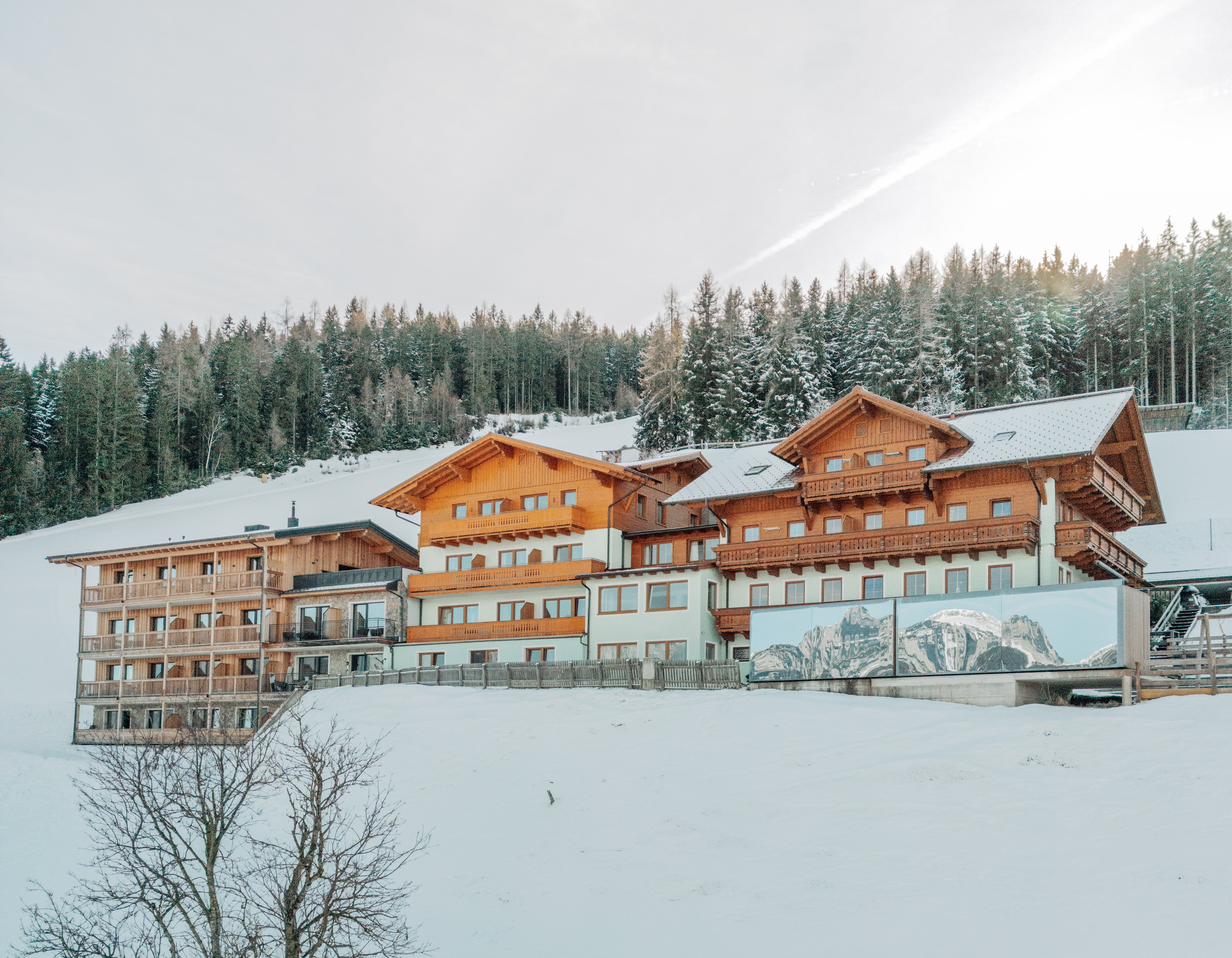 Skihotel - Naturhotel und Biobauernhof Breilerhof 
direkt an der Piste der Planai Schladming - vom Bett aufs Brett. 
Auszeit in den Bergen wird hier großgeschrieben.  - Hotel Breilerhof