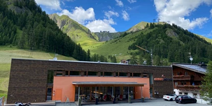 Hotels an der Piste - Skikurs direkt beim Hotel: eigene Skischule - Zams - Smart-Hotel