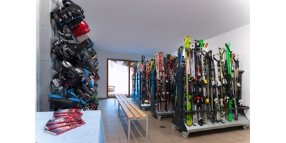 Hotels an der Piste - Skiraum: versperrbar - Reischach (Trentino-Südtirol) - Skiroom direkt auf der Skipiste - Sports&Nature Hotel Boè