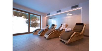 Hotels an der Piste - Skiservice: Skireparatur - Reischach (Trentino-Südtirol) - Relaxliege asu Holz - Sports&Nature Hotel Boè
