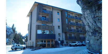 Hotels an der Piste - Skiraum: versperrbar - Reischach (Trentino-Südtirol) - Hotel Eingang - Sports&Nature Hotel Boè