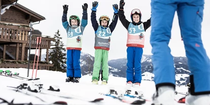 Hotels an der Piste - Kinderbetreuung - Durach - Skikurse direkt am Hotel - Familotel Allgäuer Berghof