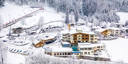 Hotels an der Piste - Hotel-Schwerpunkt: Skifahren & Familie - Direkt an der Talabfahrt Hochzillertal mit 181 Pistenkilometer - Alpin Family Resort Seetal ****s