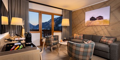 Hotels an der Piste - Hotel-Schwerpunkt: Skifahren & Wellness - Osttirol - Wohnraum der renovierten 2-Raum-Suiten - Defereggental Hotel & Resort