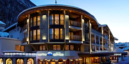 Hotels an der Piste - Skiraum: Skispinde - Außen Ansicht - Hotel Tirol****alpin spa Ischgl 