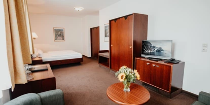 Hotels an der Piste - Wellnessbereich - Jöhstadt - Familienzimmer - Sonnenhotel HOHER HAHN