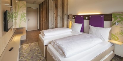 Hotels an der Piste - Preisniveau: günstig - Blaichach - Zimmer - Explorer Hotel Oberstdorf