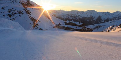 Hotels an der Piste - Skikurs direkt beim Hotel: für Kinder - Mayrhofen (Mayrhofen) - Wedelhütte Hochzillertal