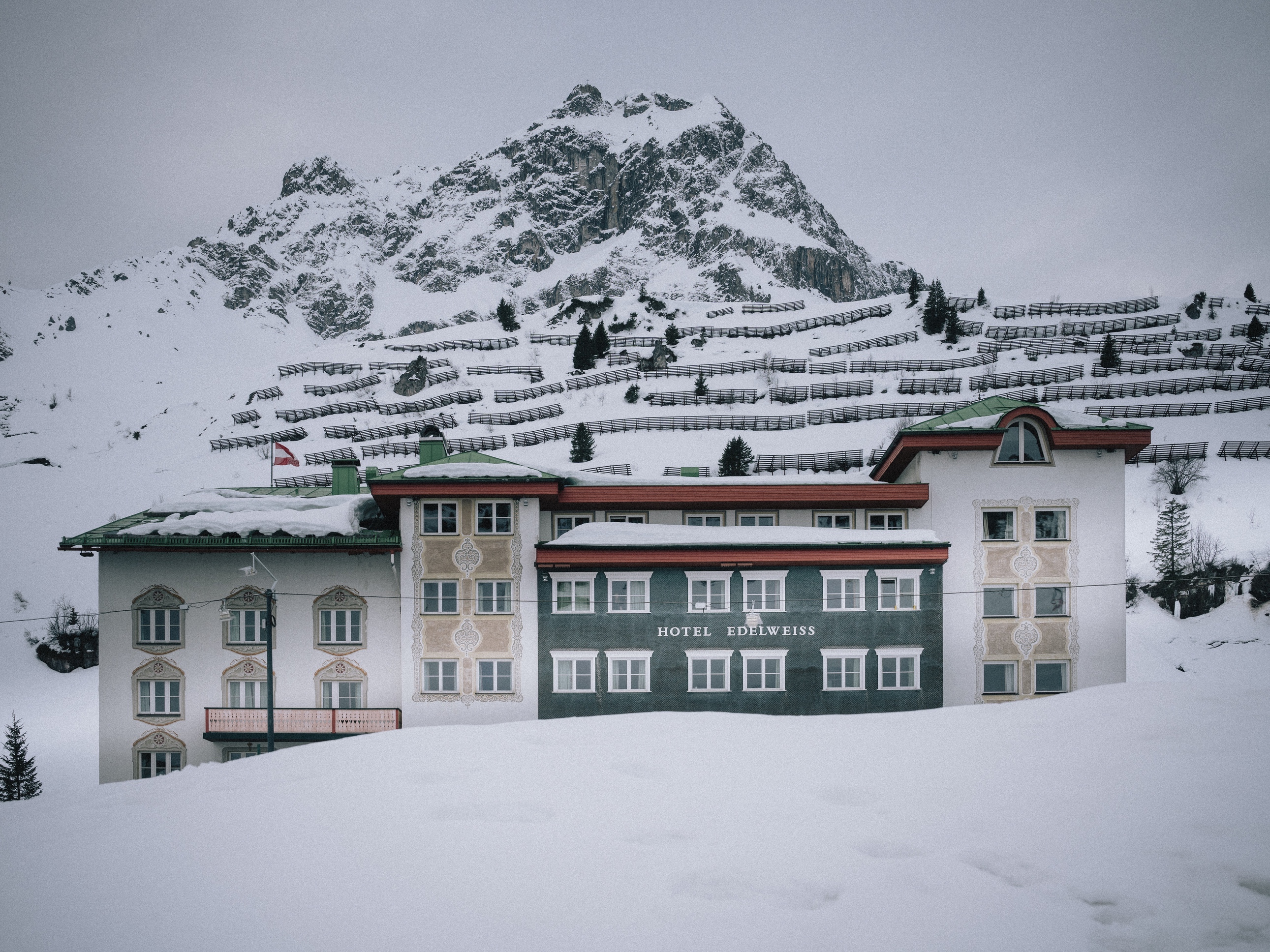 Hotels an der Piste: Außenansicht - Hotel Edelweiss