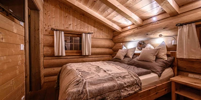 Hotels an der Piste - Skikurs direkt beim Hotel: für Erwachsene - Urreiting - 2 Doppelzimmer mit eigenem Bad und TV - Premium Chalets Maria Alm