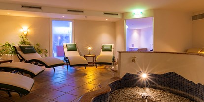 Hotels an der Piste - PLZ 6654 (Österreich) - Wellnessbereich

Der neugestalte Wellnessbereich ist ausgestattet mit verschiedenem Saunen und Duschen. Ideal um sich bei Schlechtwetter oder einen erfolgreichen Skitag zu entspannen.
 - Hotel Anemone