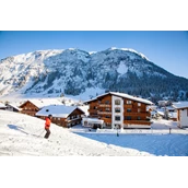 Hotels an der Piste: Ski-In und Ski-Out Hotel - Hotel Anemone