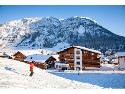 Hotels an der Piste - Skiraum: Skispinde - Bürserberg - Ski-In und Ski-Out Hotel - Hotel Anemone