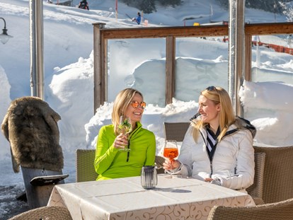Hotels an der Piste - Skiservice: Skireparatur - Good Life Resort die Riederalm ****S