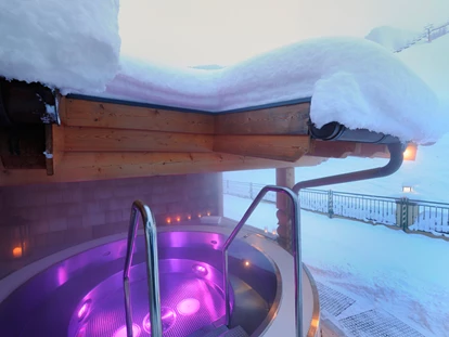 Hotels an der Piste - Trockenraum - Lammertal - einziger outdoor Whirlpool in Zauchensee - **** Hotel Alpenrose Zauchensee