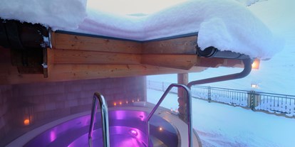 Hotels an der Piste - Kinder-/Übungshang - einziger outdoor Whirlpool in Zauchensee - **** Hotel Alpenrose Zauchensee