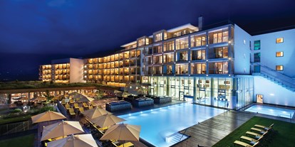 Hotels an der Piste - Pools: Innenpool - Königsleiten - Kempinski Hotel Das Tirol