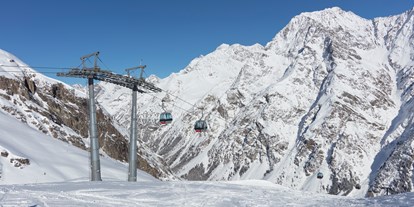 Hotels an der Piste - Skikurs direkt beim Hotel: für Erwachsene - Skigebiet Pitztaler Gletscher und Rifflsee - Hotel Andreas Hofer 