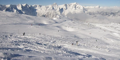 Hotels an der Piste - Ski-In Ski-Out - Unterburg (Stainach-Pürgg) - Skipisten mit Berg-Panorama - Berghof Sturmgut